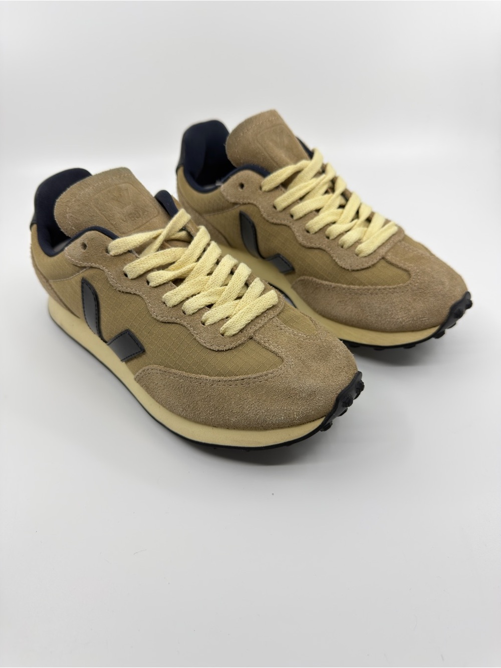 Veja Rio Branco Ripstop sneakers in the Dune Black colorway, SZ 5